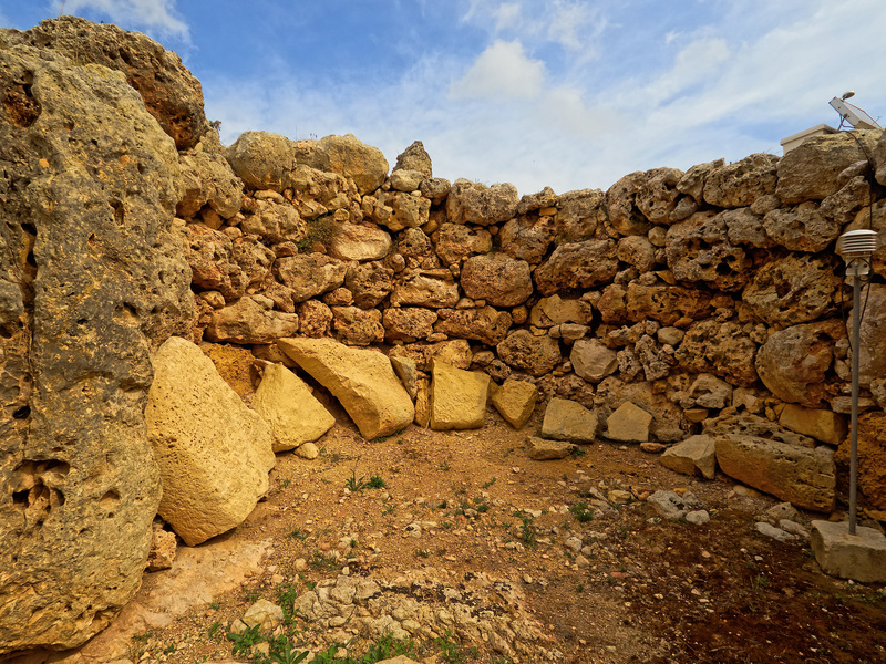 Megalithic Temple,
        Ġgantija